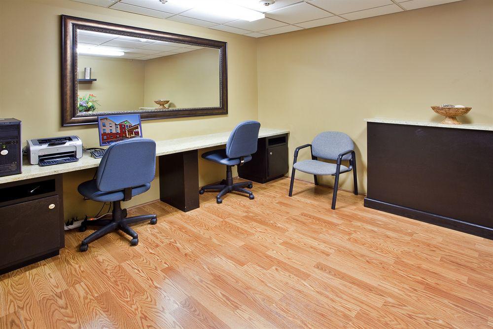 Comfort & Inn Suites Canton Facilités photo