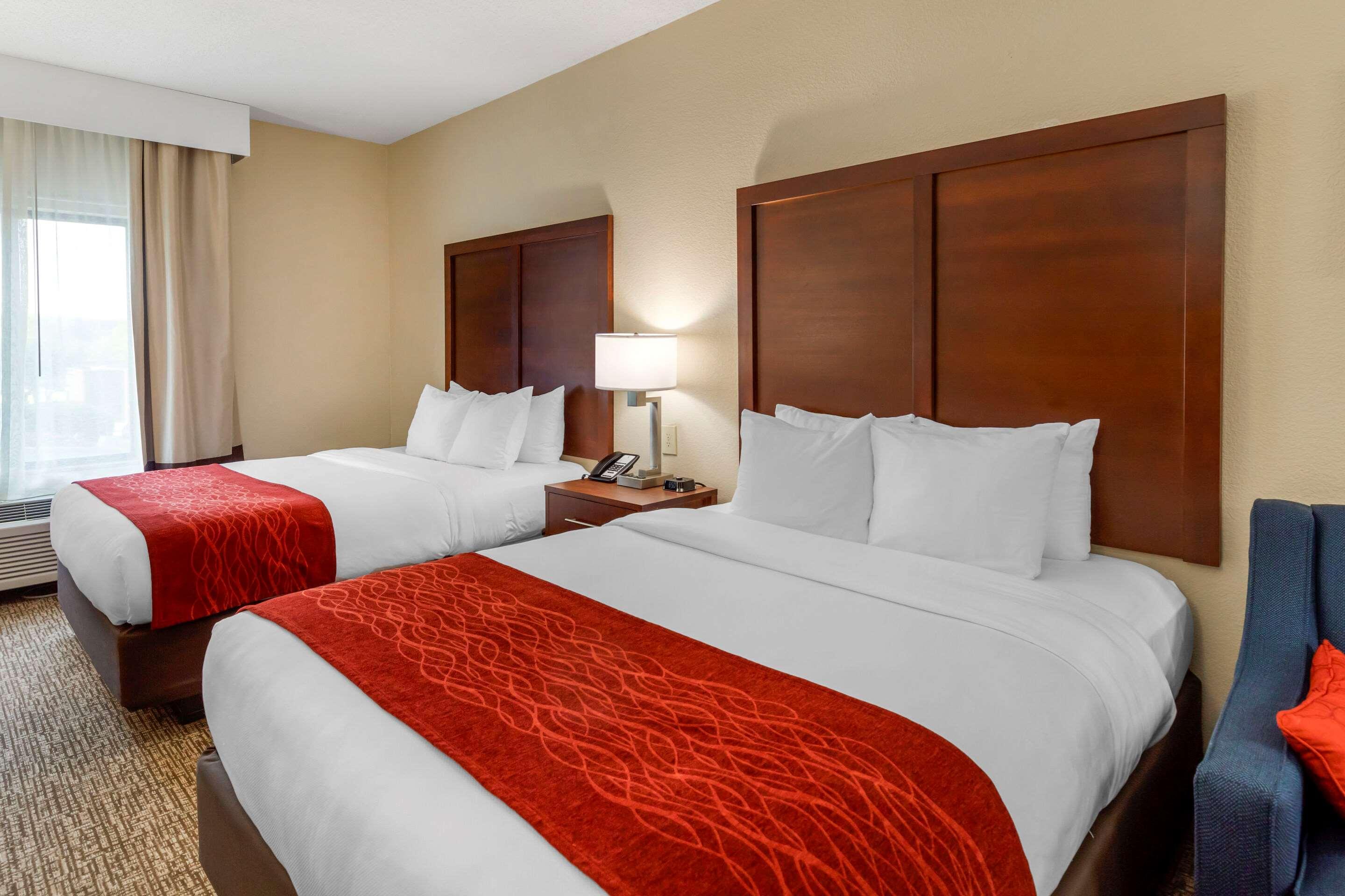 Comfort & Inn Suites Canton Extérieur photo