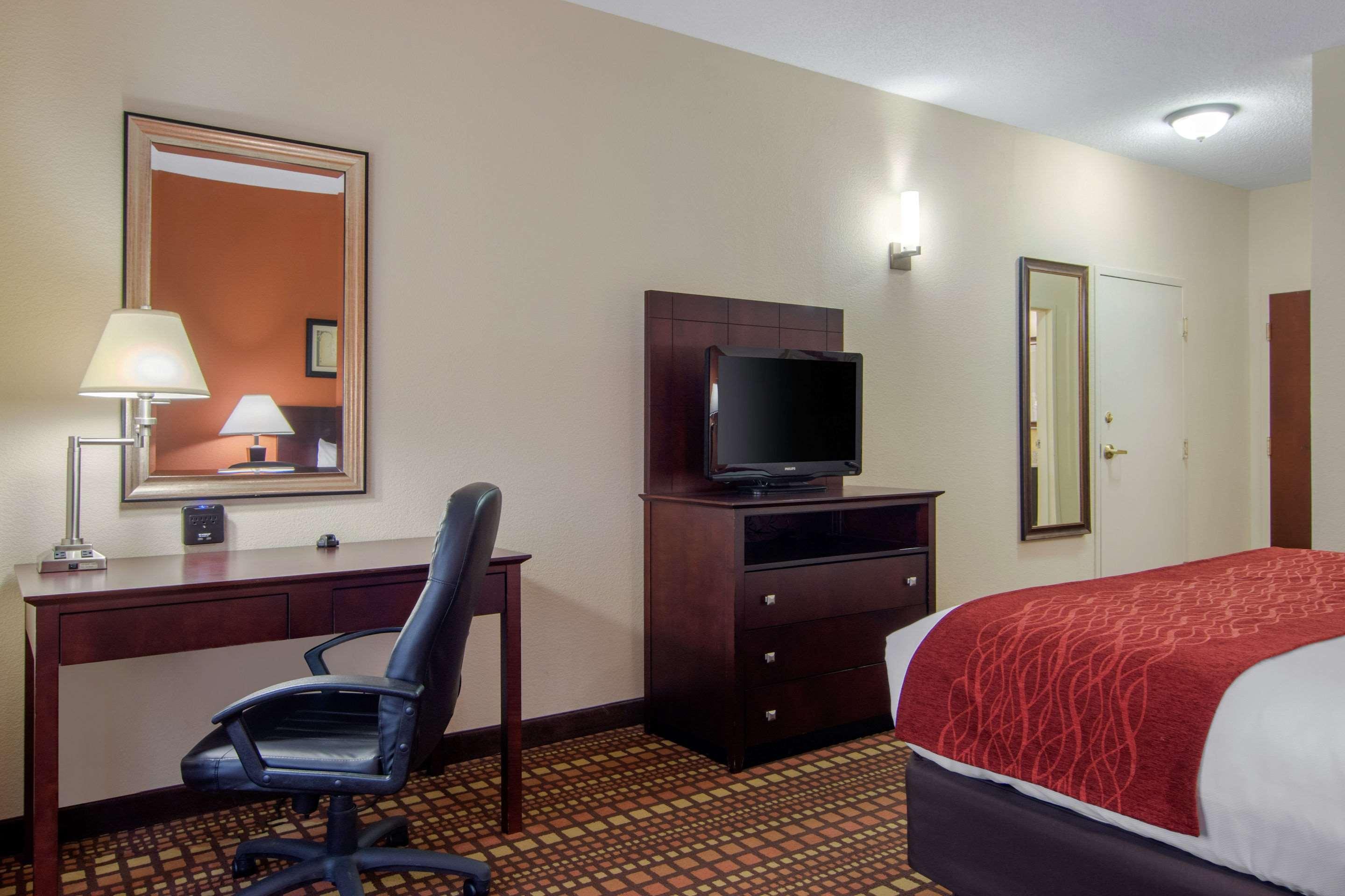Comfort & Inn Suites Canton Extérieur photo