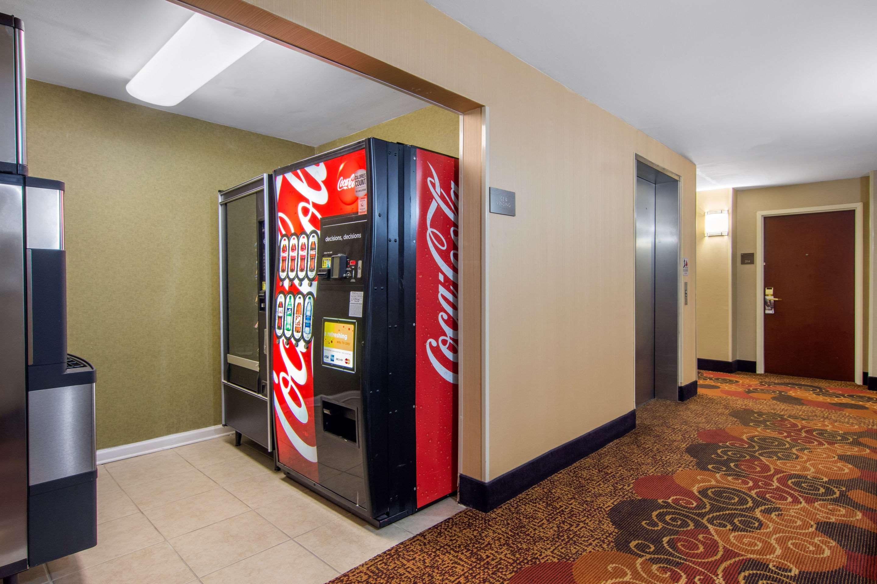 Comfort & Inn Suites Canton Extérieur photo